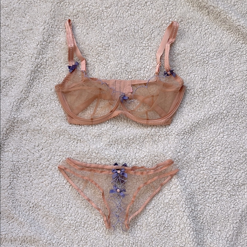 Agent Provocateur LORNA peach/lilac 34D/2?